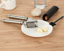將圖片載入圖庫檢視器 Stainless Steel Garlic Press Crusher Squeezer Masher