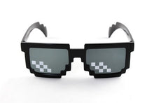 將圖片載入圖庫檢視器 Minecrafter Square Glasses with EVA case gifts

