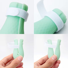 將圖片載入圖庫檢視器 Cat Paw Protector Boots For Bath Washing Soft Silicone Anti-Scratch Cat Shoes
