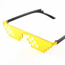 將圖片載入圖庫檢視器 Minecrafter Square Glasses with EVA case gifts
