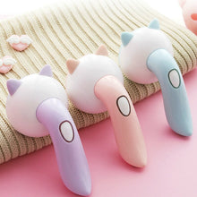 將圖片載入圖庫檢視器 Cat Ear Style Hair Ball Trimmer Rechargeable Household Coat Scraper
